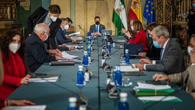 Reunión del Consejo de Gobierno de la Junta de Andalucía celebrada este lunes en el Oratorio de San Felipe Neri de Cádiz.