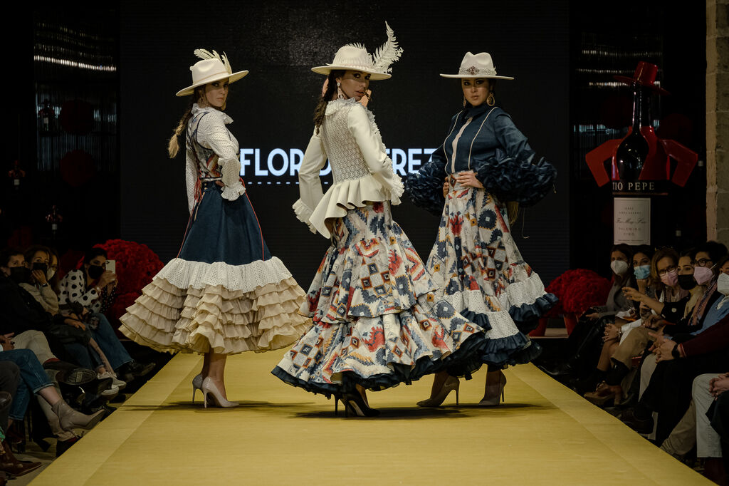 El desfile de Flor de cerezo en la Pasarela Flamenca de Jerez, todas las fotos