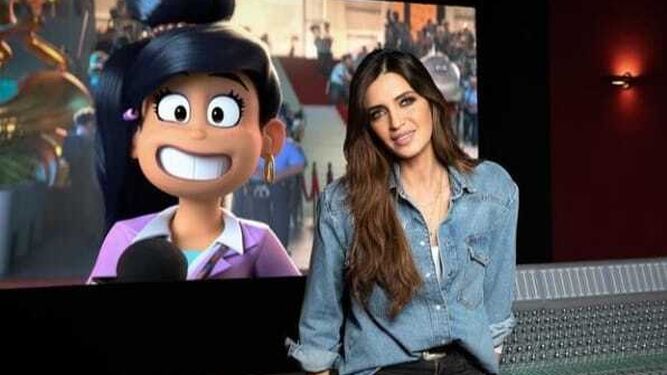 Sara Carbonero  con su personaje doblado en la película de animación 'Tipos malos'.