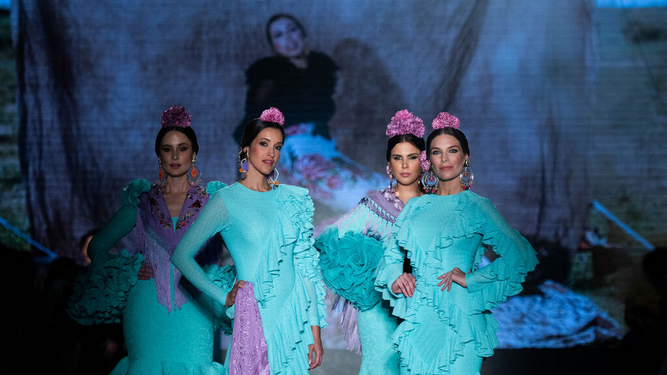 Diseños de Mónica Méndez vistos en We Love Flamenco 2022.
