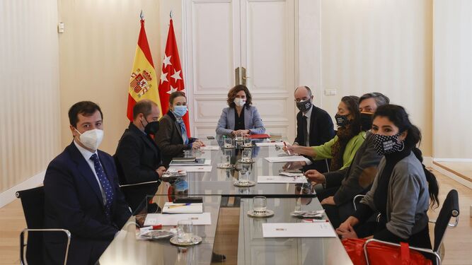 Isabel Díaz Ayuso reunida con representantes de la Asociación de Tablaos Flamencos de la capital