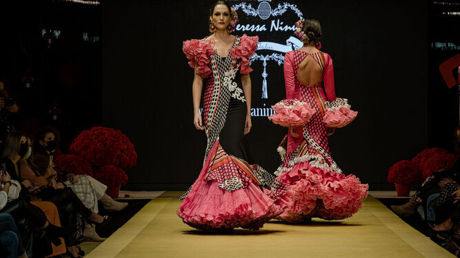 Uno de los trajes de flamenca de la diseñadora Teressa Ninú Atelier