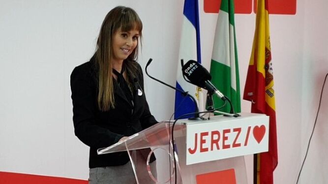 Eva Bravo, en su comparecencia en la sede del PSOE de Jerez.