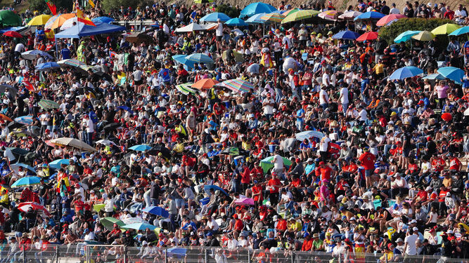 Los aficionados volvieron a poblar las gradas del Circuito de Jerez en el GP de España.