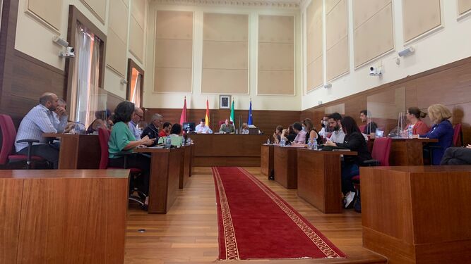 Los concejales, en el salón de Plenos durante la sesión ordinaria del mes de mayo.