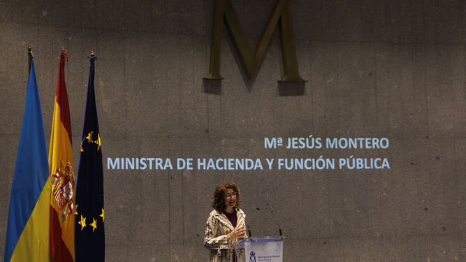 La ministra María Jesús Montero.