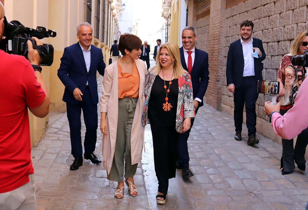 Visita a Jerez de Isabel Rodr&iacute;guez, ministra de Pol&iacute;tica Territorial y portavoz del Gobierno