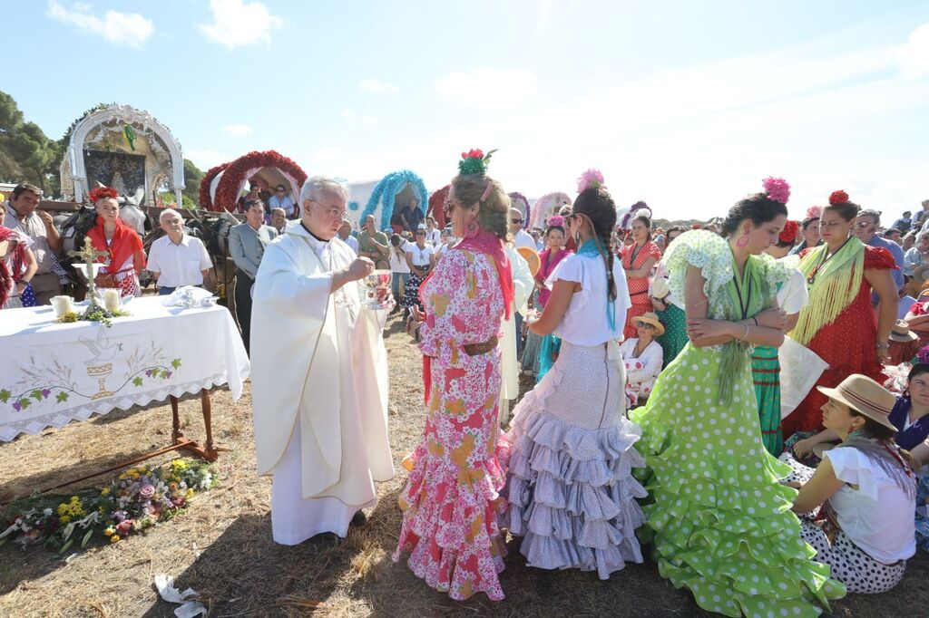Misa de romeros de las hermandades de Jerez y El Puerto en Marismillas