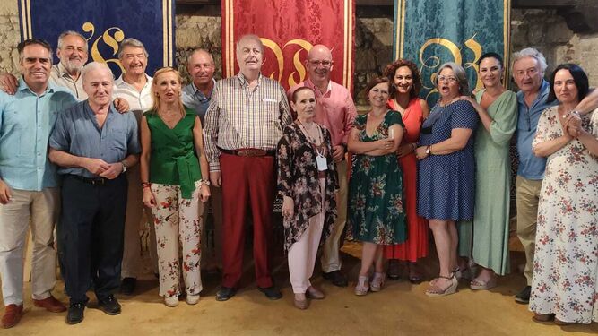 Asistentes al encuentro de la Asociación de Reyes Magos de Jerez.