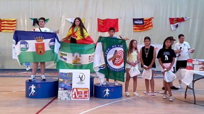 Los infantiles del club Tirachinas de Guadalcacín también lograron medalla.
