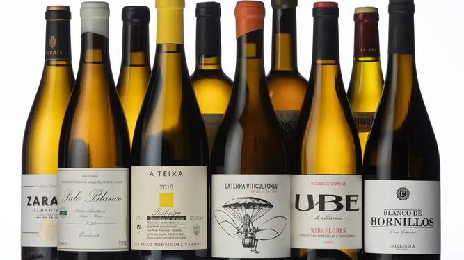 Los diez blancos españoles "magníficos" según The New York Times, entre ellos dos vinos del Marco de Jerez (a la dcha.)