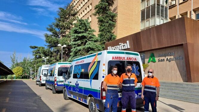 Ambulancias y trabajadores de SSG.
