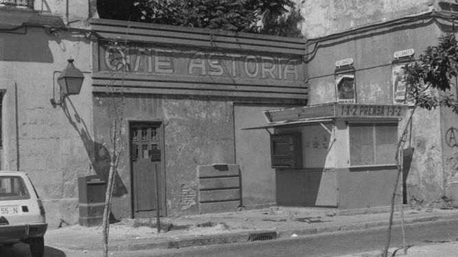 La antigua entrada de Preferencia del Cine Astoria.