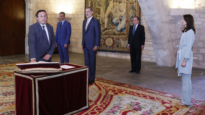 El fiscal general Álvaro García Ortiz jura su cargo ante el Rey