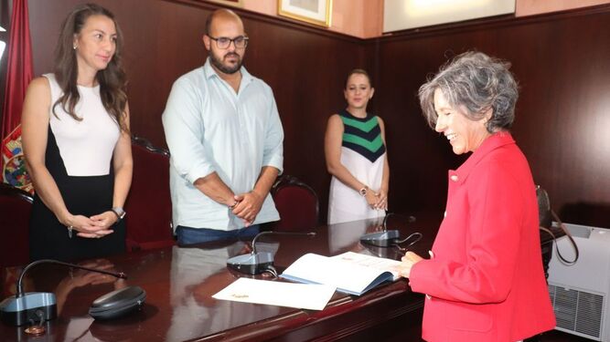 Rut del Riego Fernández toma posesión como nueva Tesorera del Ayuntamiento de Puerto Real