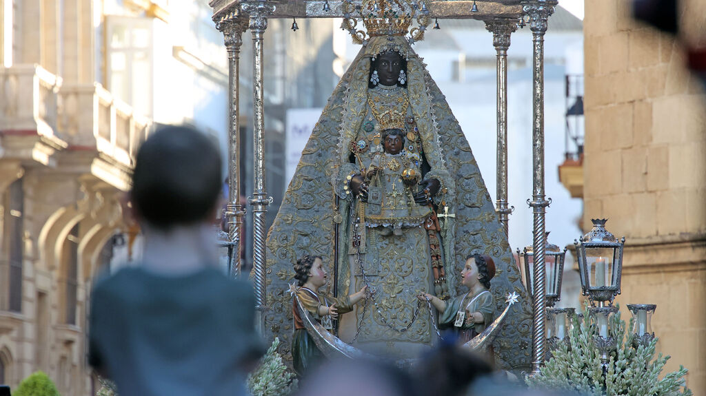 Procesi&oacute;n de la Virgen de la Merced por Jerez