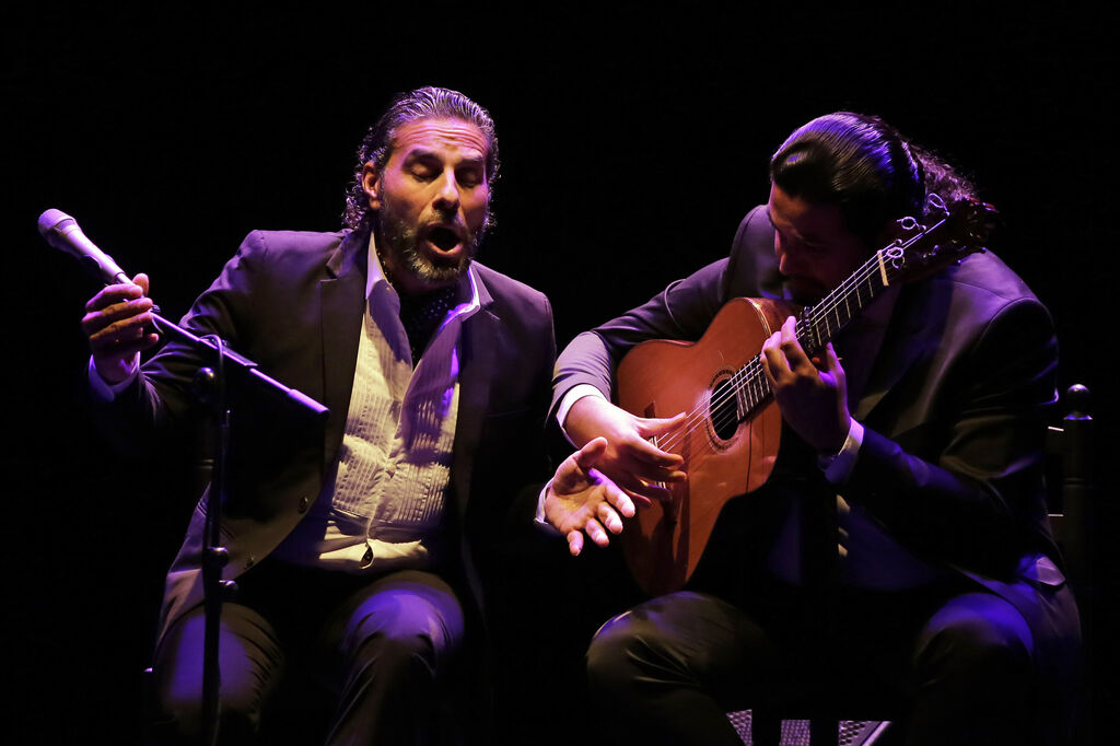 Flamenco: Pedro 'el Grana&iacute;no' en la pe&ntilde;a T&iacute;o Jos&eacute; de Paula