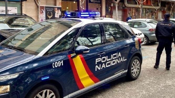 Vehículo de la Policía Nacional. / EFE