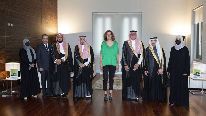 La delegación de Arabia Saudí durante su visita en la Casa Árabe.
