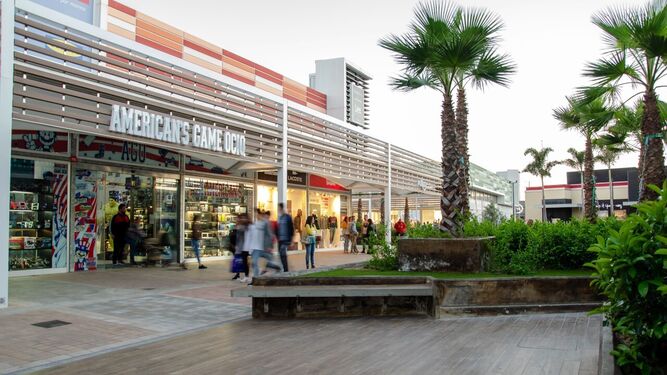 Imagen del centro comercial Luz Shopping.