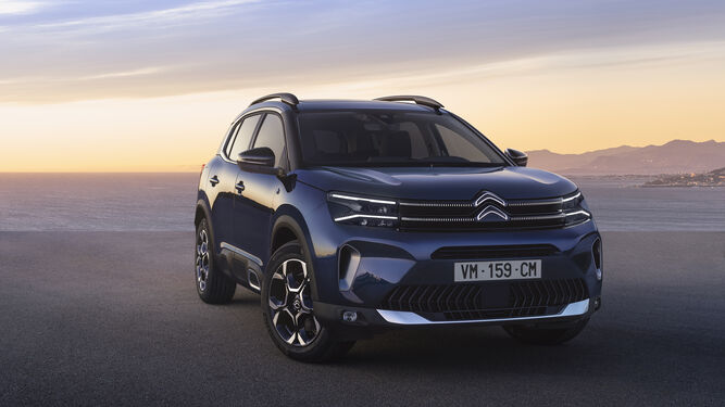 Citroën incorpora a su gama el híbrido enchufable de 180 CV y lo hace en C5 Aircross