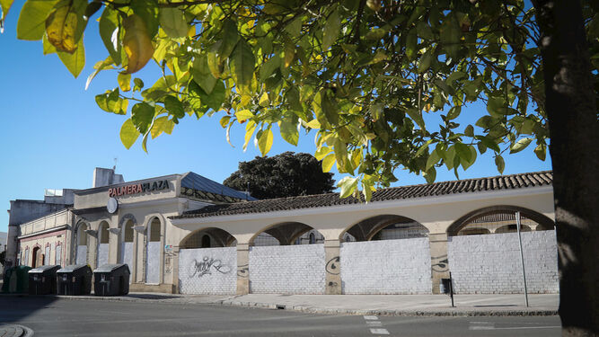 El Ayuntamiento ha vendido las parcelas municipales que formaban parte del desaparecido hotel Palmera Plaza, en la calle Pizarro.