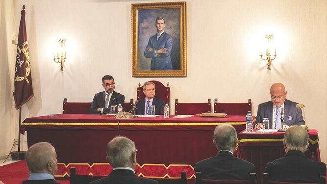 Conferencia de José María Luna en la Academia San Dionisio, el pasado martes.