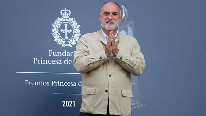 El chef José Andrés cuando recibió el premio Princesa de Asturias a la Concordia