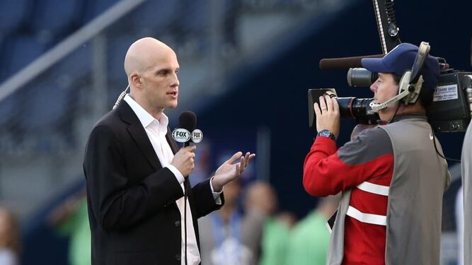 El periodista Grant Wahl en una retransmisión futbolística