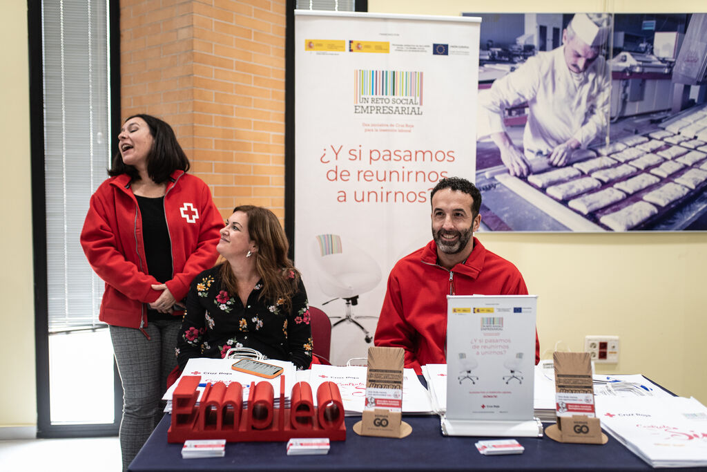 Im&aacute;genes de la Feria del Empleo organizada por la Fundaci&oacute;n Cajasol y la FOE