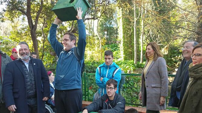 Alumnos de Afamedis y el colegio de sordos en el Zoo de Jerez