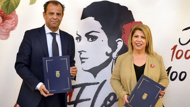 Mamen Sánchez, alcaldesa de Jerez, y Juande Mellado, director general de Canal Sur.
