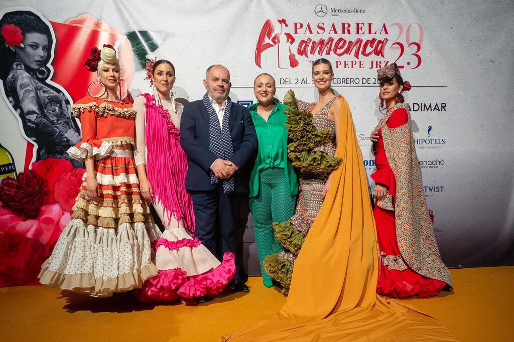 Desfile de Flor de Cerezo en la Pasarela Flamenca Jerez T&iacute;o Pepe 2023
