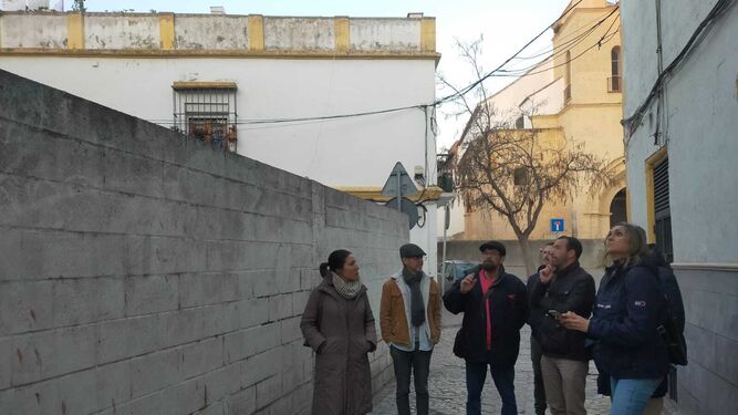 Casal repasa los problemas del centro histórico con la asociación vecinal.