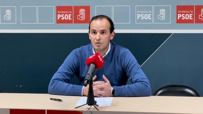 El PSOE de Alcalá del Valle, en su comparecencia.