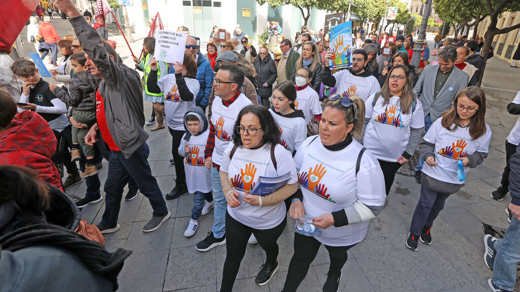 Marcha solidaria por el d&iacute;a de las enfermedades raras en Jerez