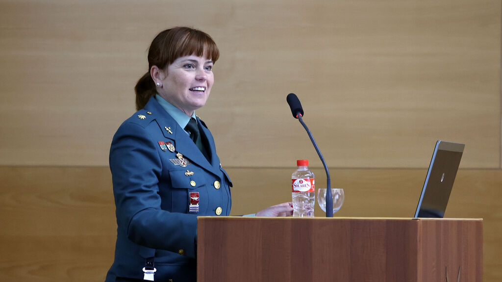 La mujer en la Guardia Civil, debate en la UCA en Jerez con motivo del 8M