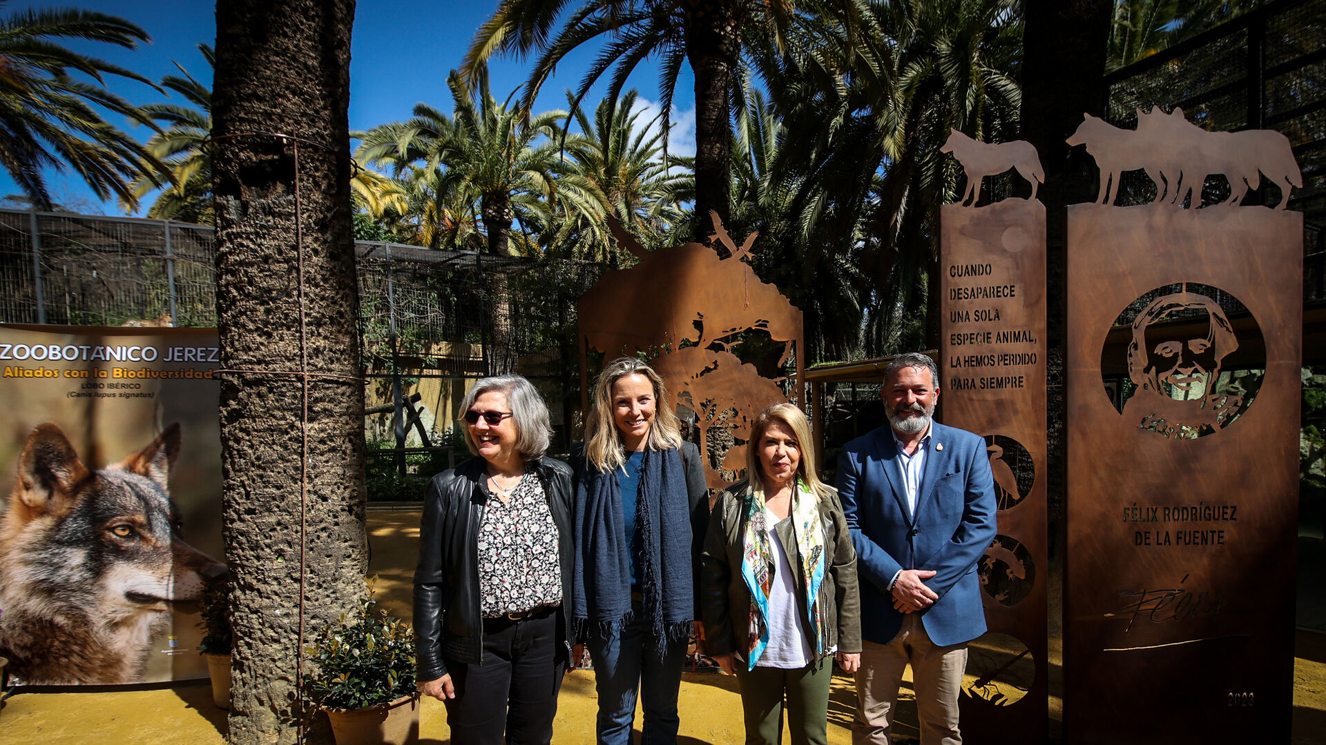 Inaugurada la plaza y el monumento en recuerdo de F&eacute;lix Rodr&iacute;guez de la Fuente en el Zoo de Jerez