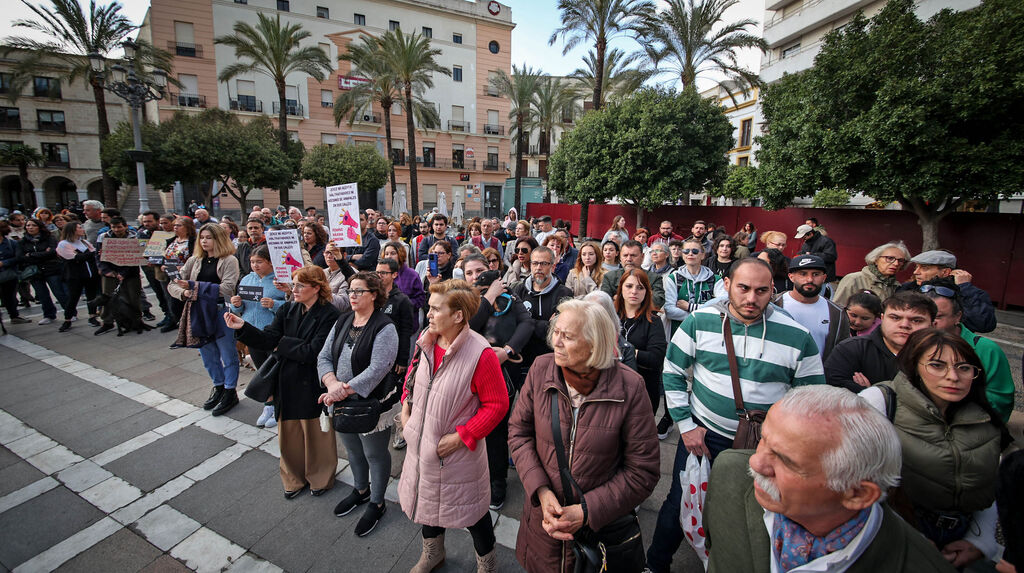 Protestas por el asesinato del perrito 'Oddie' en Jerez