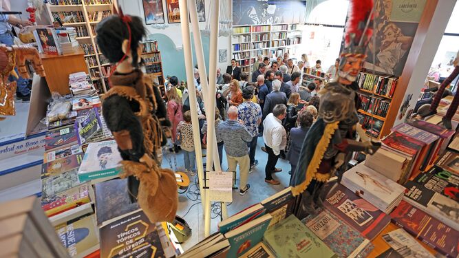 La librería El Laberinto en Jerez celebra sus primeros 20 años de vida con una fiesta