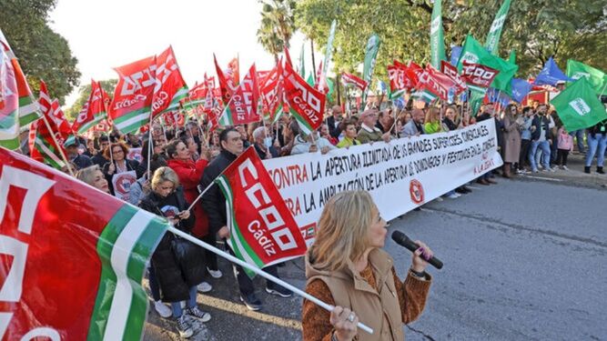 Protesta sindical en Jerez contra la ampliación de los horarios comerciales en domingo.