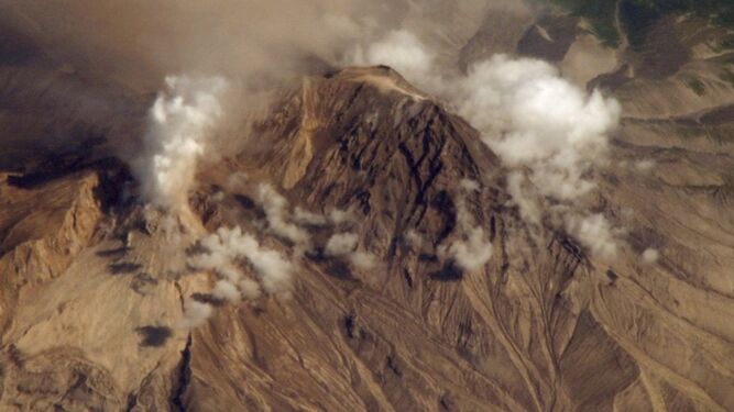 Erupción del volcán Shiveluch en Rusia