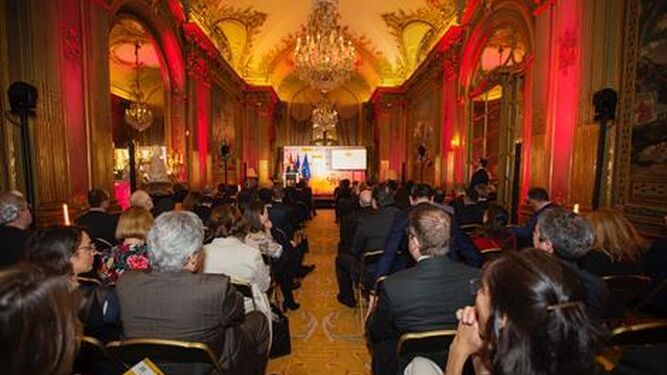 Acto de presentación en París del Congreso Mundial de la Viña y el Vino que se celebrará en junio en Cádiz y Jerez.