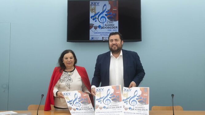 Magdalena Garrido y Jaime Armario, durante la presentación de los conciertos de la Orquesta Álvarez Beigbeder