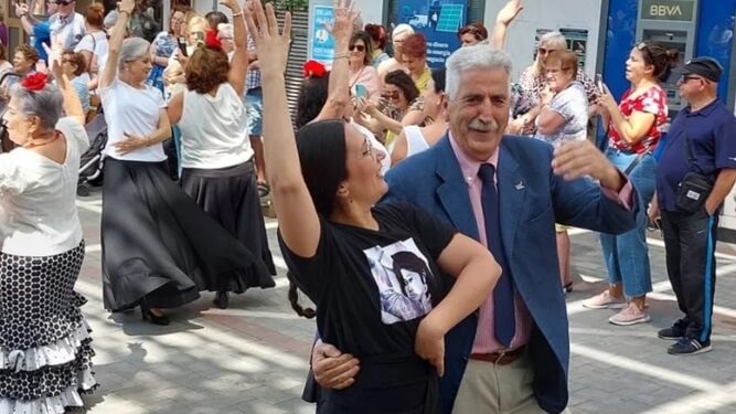 El candidato de Unidos por Chipiona y actual alcalde, Luis Mario Aparcero, en una instantánea de estos días de esta campaña electoral.