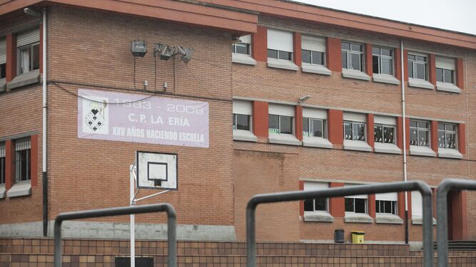 El colegio donde cursaban las mellizas de Oviedo.
