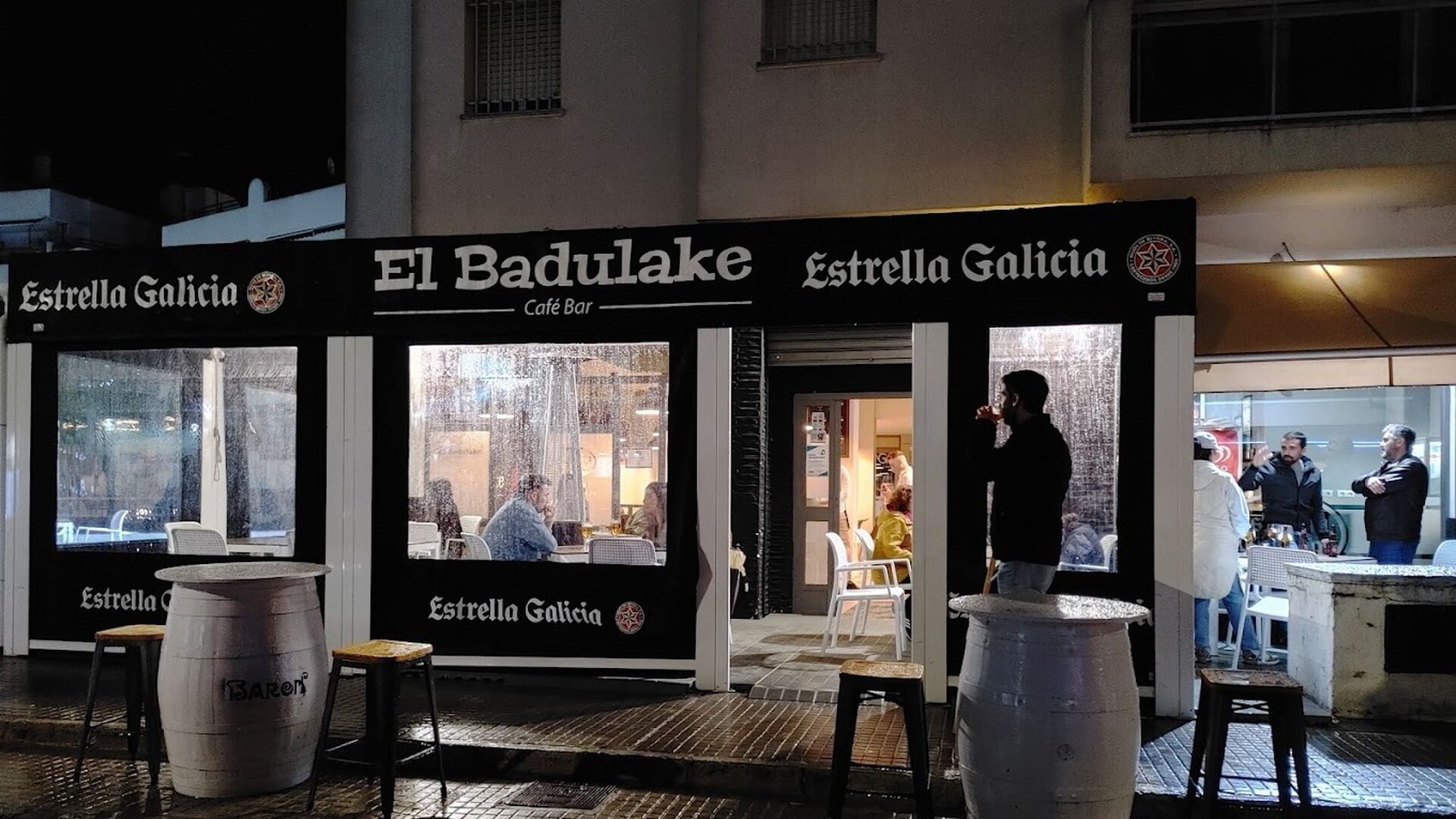 Badulake Caf&eacute;-Bar, en Sanl&uacute;car.