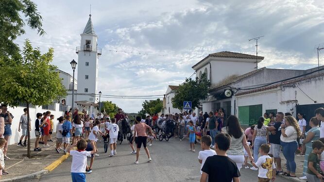 Encierro infantil celebrado en Torrecera con motivo de la Feria de San Juan.