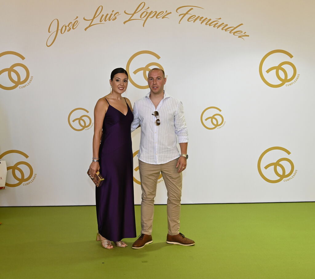 Laura Gallego y Pedro Pacheco, entre los invitados al cumplea&ntilde;os de El Turronero