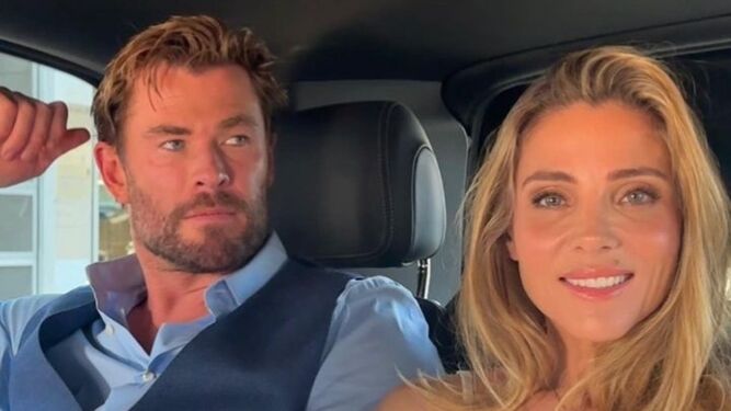 Chris Hemsworth y Elsa Pataky se encuentran de vacaciones por la costa ibicenca.